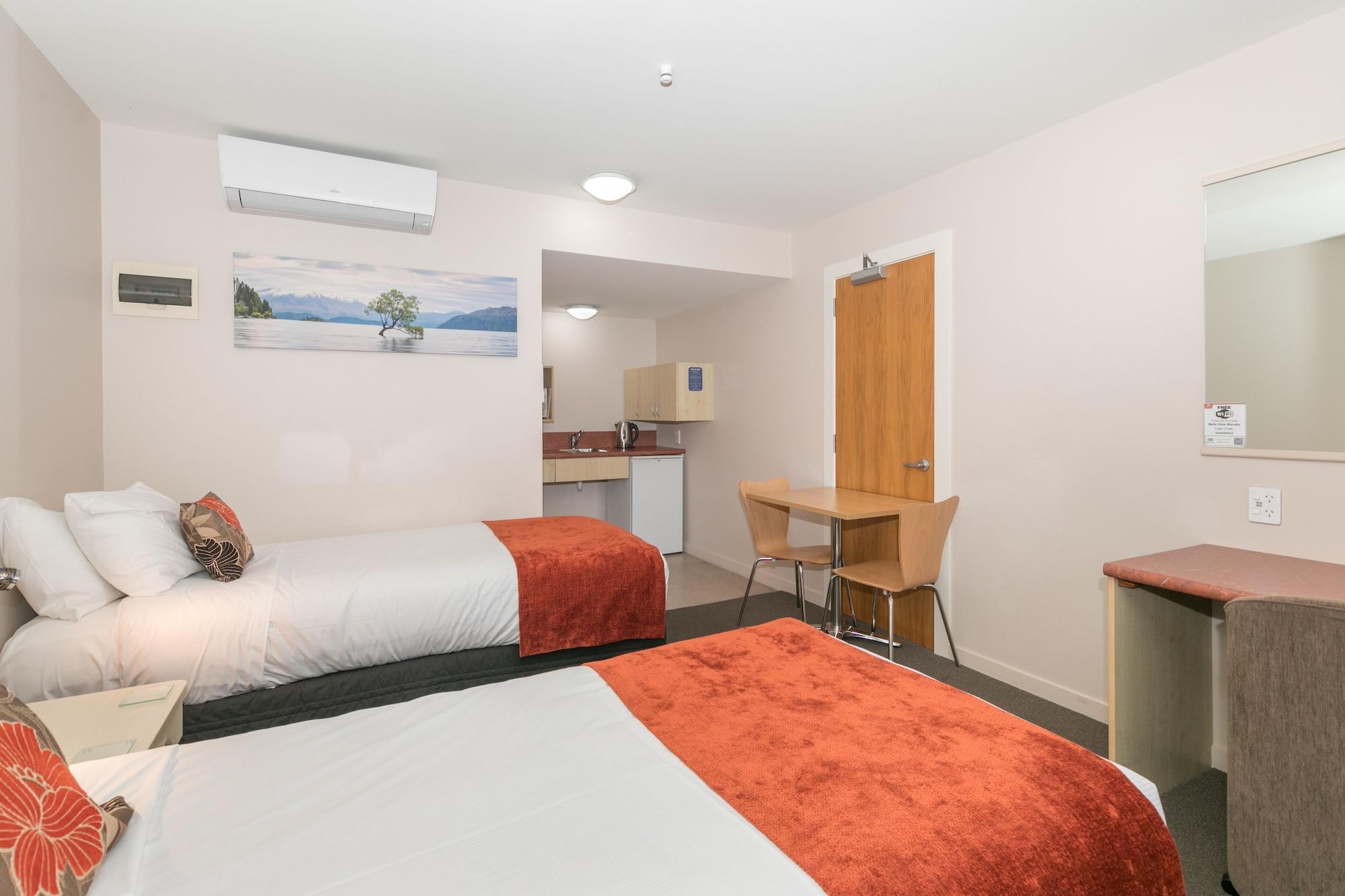 Bella Vista Motel Lake Ванака Экстерьер фото