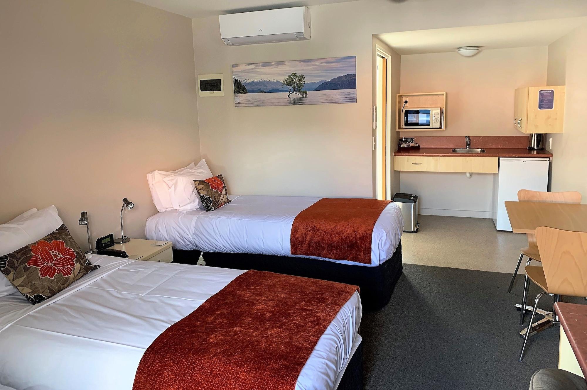Bella Vista Motel Lake Ванака Экстерьер фото