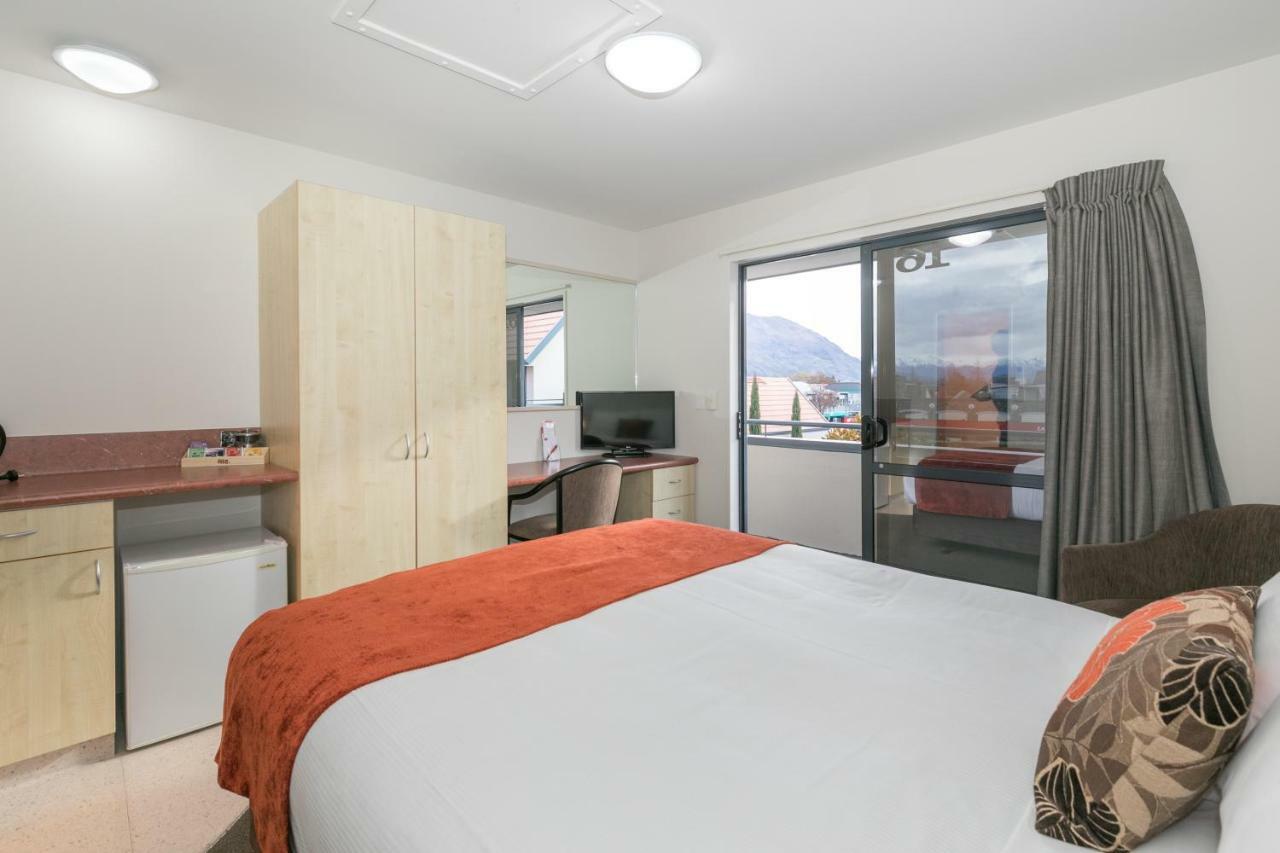 Bella Vista Motel Lake Ванака Экстерьер фото